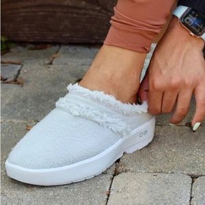 Oocoozie Mule Slipper